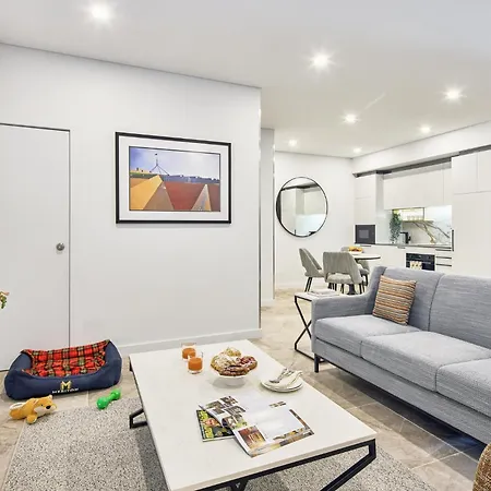 Meriton Suites Canberra-3
