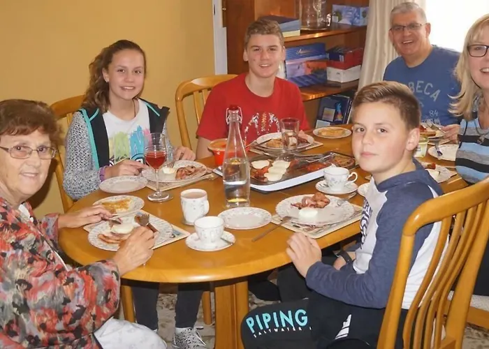 The Evergreen Bed And Breakfast Canberra